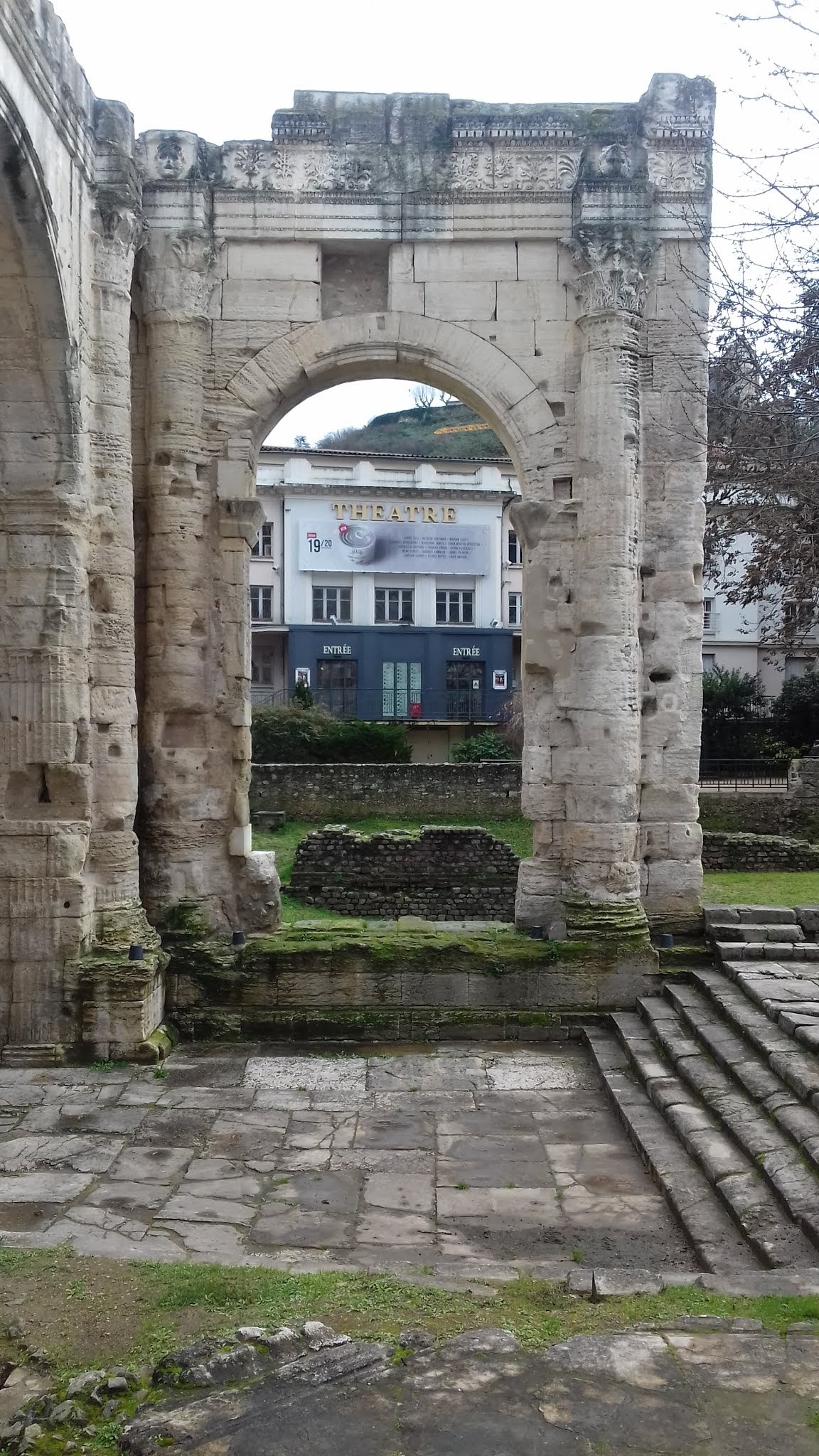 Photo n° 1 de l'avis de JR. fait le 11/01/2020 à 10:25