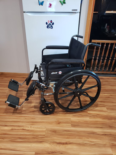 Thrift Store «Pass It On Thrift Center», reviews and photos, 5435 W 127th St, Crestwood, IL 60445, USA