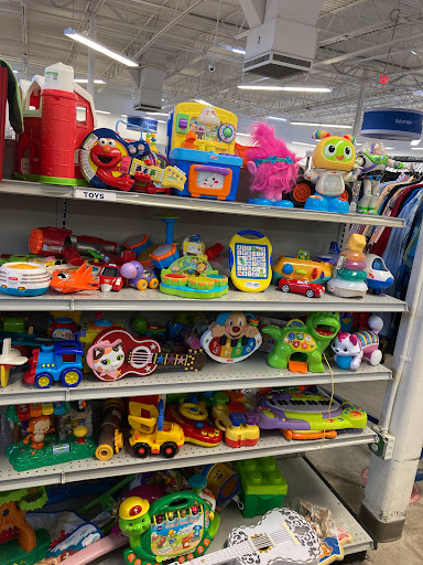 Thrift Store «Goodwill Industries of Greater Cleveland & East Central Ohio», reviews and photos, 16160 Pearl Rd, Strongsville, OH 44136, USA