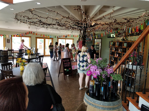 American Restaurant «Tuscarora Mill Restaurant», reviews and photos, 203 Harrison St SE, Leesburg, VA 20175, USA