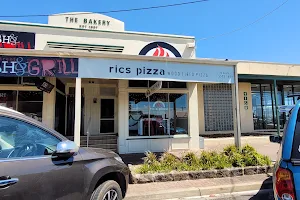 Ric's Pizza Bar image