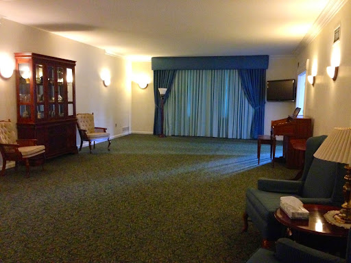 Funeral Home «Neidhard Young Funeral Home», reviews and photos, 7401 Hamilton Ave, Cincinnati, OH 45231, USA