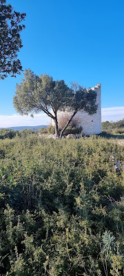 Moulin à vent de Montmal à Saint-Mamert-du-Gard