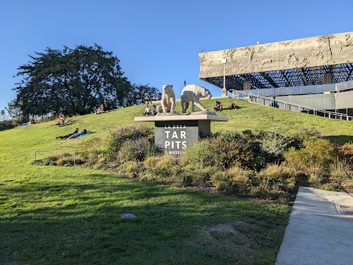 Museum «La Brea Tar Pits & Museum», reviews and photos, 5801 Wilshire Blvd, Los Angeles, CA 90036, USA