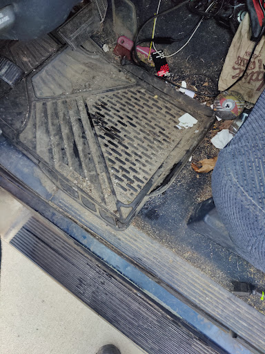 Tire Shop «R & T Tire Pros», reviews and photos, 804 W Jefferson St, Tipton, IN 46072, USA