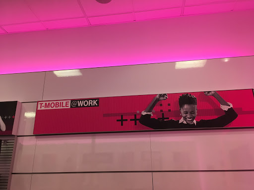 Cell Phone Store «T-Mobile», reviews and photos, 25965 Industrial Blvd #105, Hayward, CA 94545, USA