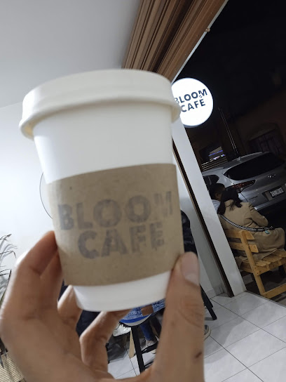 BLOOM CAFE