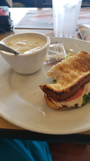 American Restaurant «Newport Creamery», reviews and photos, 1256 Warwick Ave, Warwick, RI 02888, USA