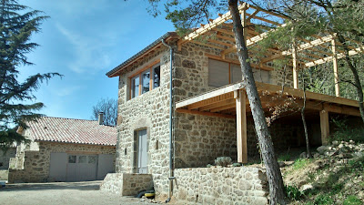 Arti Bati à Saint-Basile