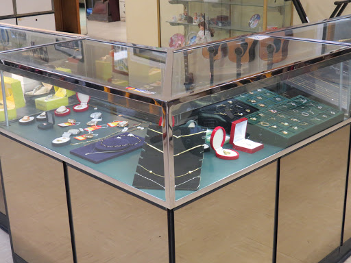 Pawn Shop «Central Florida Pawn & Gun», reviews and photos, 1065 N Volusia Ave, Orange City, FL 32763, USA