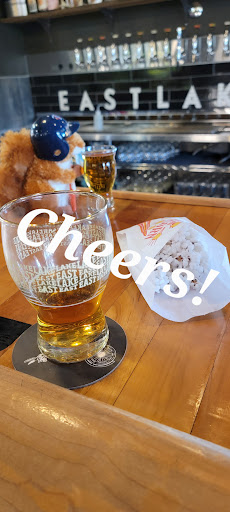 Liquor Store «Chicago Lake Liquors», reviews and photos, 825 E Lake St, Minneapolis, MN 55407, USA