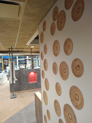 Shopping Mall «Village Green Shopping Center», reviews and photos, 7001 Alexandria Pike, Alexandria, KY 41001, USA