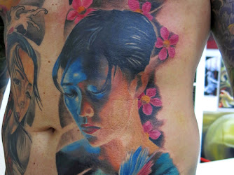 Naga Tattoo - The world of colour and spirit