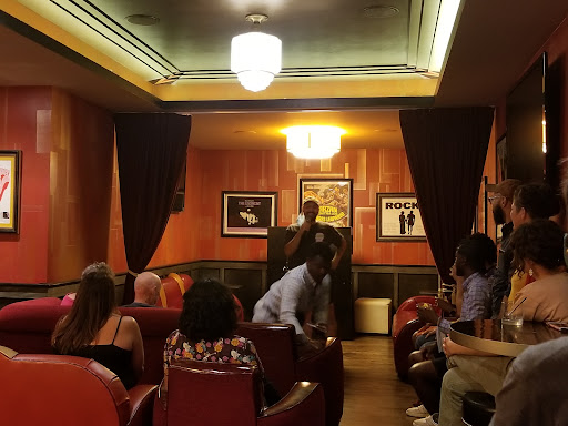 Movie Theater «The Logan Theatre», reviews and photos, 2646 N Milwaukee Ave, Chicago, IL 60647, USA