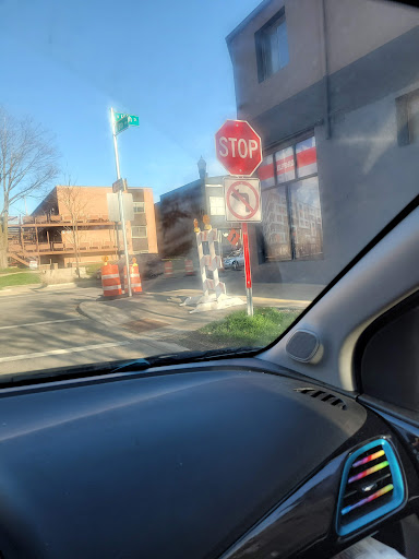 Hookah Bar «High Up Head Shop», reviews and photos, 1434 N High St, Columbus, OH 43201, USA