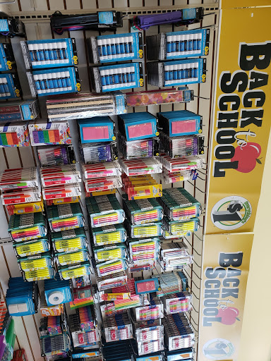 Dollar Store «Dollar Tree», reviews and photos, 135 Bloomfield Ave, Bloomfield, NJ 07003, USA