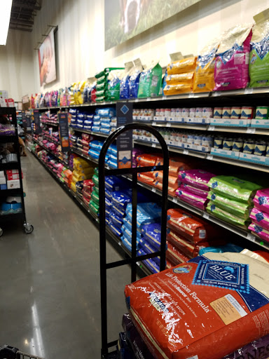 Pet Supply Store «Petco Animal Supplies», reviews and photos, 233 S Stewart Rd, Liberty, MO 64068, USA
