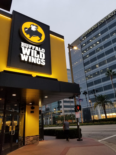 Shopping Mall «The Promenade at Howard Hughes Center», reviews and photos, 6081 Center Dr, Los Angeles, CA 90045, USA