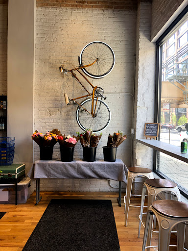 Gourmet Grocery Store «The Market by Foxtrot», reviews and photos, 1019 W Lake St, Chicago, IL 60654, USA