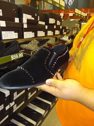 Clothing Store «K&G Fashion Superstore», reviews and photos, 908 Morse Rd, Columbus, OH 43229, USA