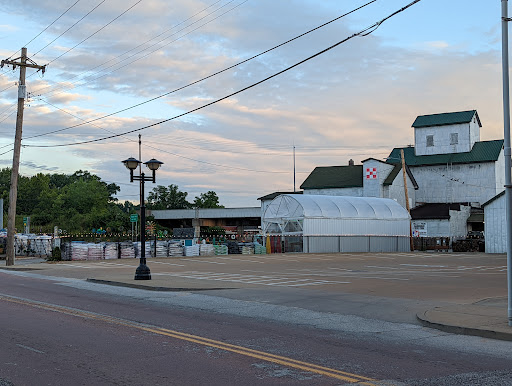 Hardware Store «Valley Park Elevator & Hardware», reviews and photos, 2 Marshall Rd, Valley Park, MO 63088, USA