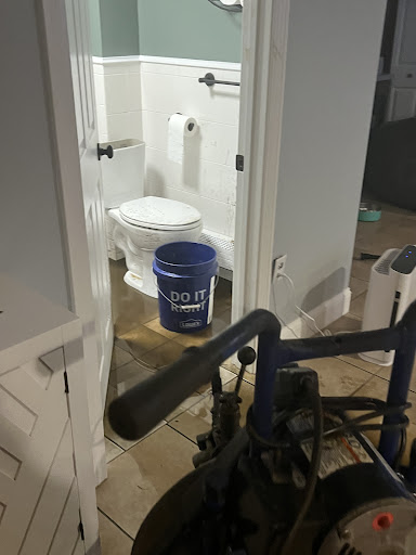 Plumber «Roto-Rooter Plumbing & Drain Services», reviews and photos, 50 Franklin St #407, Boston, MA 02110, USA