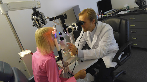 Dr. Martin Bucharowski - Eye Doctor - Okulista - Optyk, 160 Lanza Ave #7, Garfield, NJ 07026, USA, 