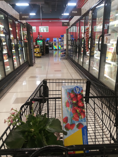 Grocery Store «Strack & Van Til Food Market And Cafe And Deli», reviews and photos, 7760 E 37th Ave, Hobart, IN 46342, USA