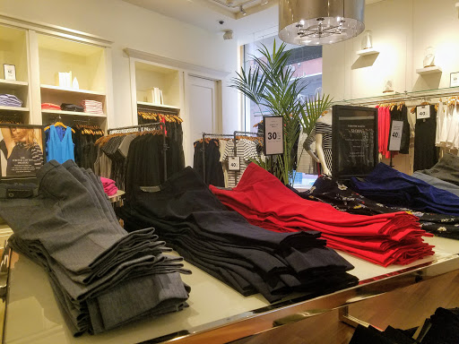 Clothing Store «Banana Republic», reviews and photos, 1401 Walnut St, Philadelphia, PA 19103, USA