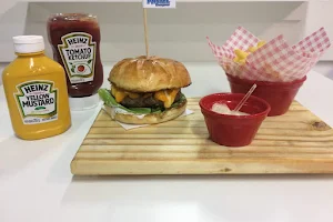 Ponto Do Pastel Burger image