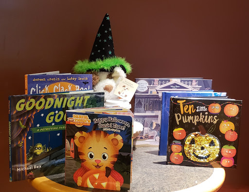 Book Store «Barnes & Noble», reviews and photos, 5380 US-14, Crystal Lake, IL 60014, USA