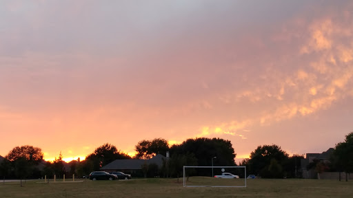 Park «Neighborhood Park - Frank Beverly Park», reviews and photos, 7112 Quarry Chase Trail, Plano, TX 75025, USA