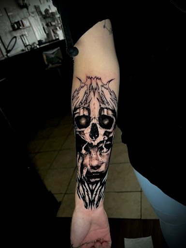 Explore men's clock tattoo ideas, creative tattoo ideas in Houston, available at 333 Tattoo Studio HTX