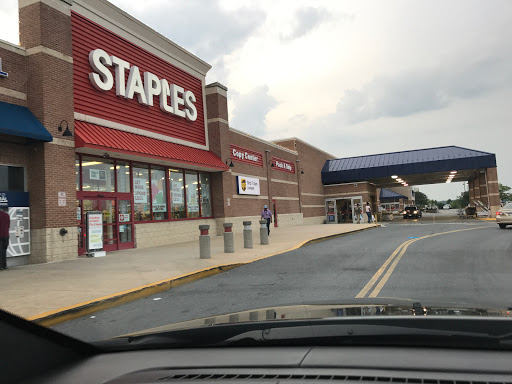 Staples, 14280 Baltimore Ave, Laurel, MD 20707, USA, 