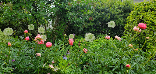 Grocery Store «Roche Harbor Grocery Store», reviews and photos, 248 Reuben Memorial Dr, Friday Harbor, WA 98250, USA