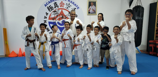 Karate Kyokushin Panamá - Bustos Dojo