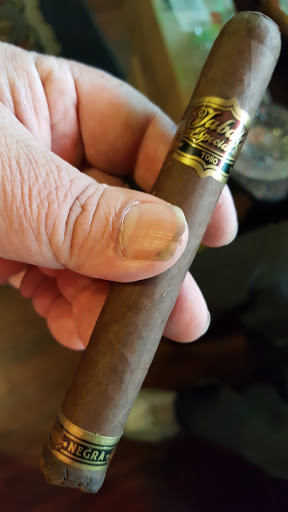 Tobacco Shop «Trading Post Tobacco & Cigars», reviews and photos, 5510 W Devon Ave, Chicago, IL 60646, USA