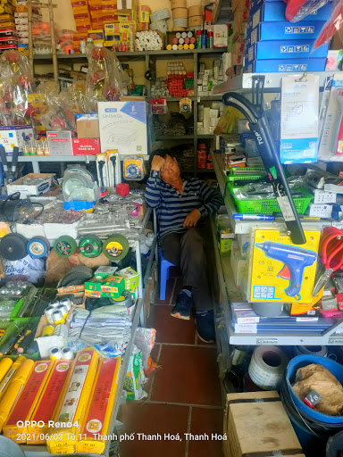 Cửa Hàng Sắt Huệ Tuyến