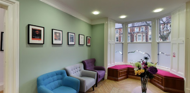 Blue Sky Dentistry & Implant Centre - Dentist