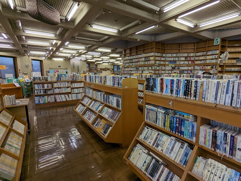 日野市立高幡図書館