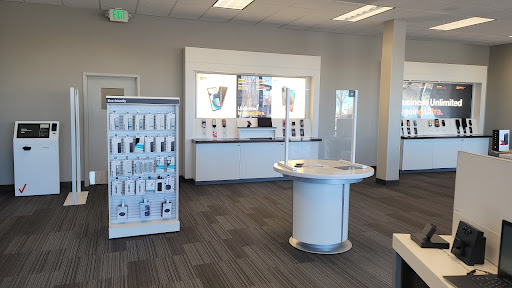 Cell Phone Store «Verizon», reviews and photos, 4680 W 120th Ave #400, Westminster, CO 80020, USA