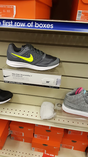 Sporting Goods Store «Academy Sports + Outdoors», reviews and photos, 4232 Ambassador Caffery Pkwy, Lafayette, LA 70508, USA