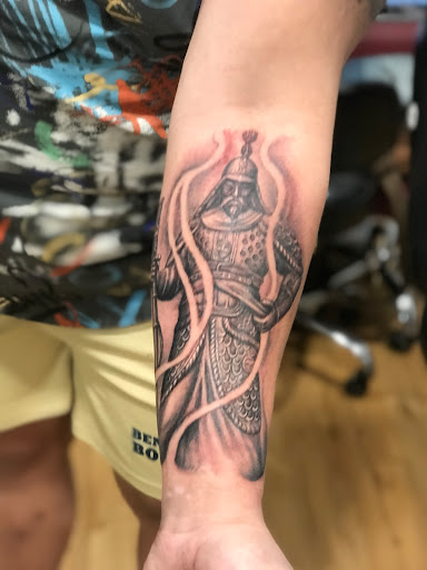 Explore neck tattoo ideas, creative tattoo ideas in New York, available at ART INK TATTOO