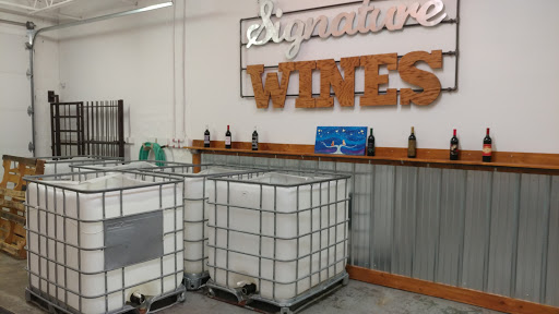 Winery «Signature Wines, an Ohio Winery», reviews and photos, 3816 April Ln, Columbus, OH 43227, USA