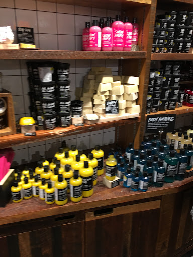 Cosmetics Store «Lush», reviews and photos, 313 Smith Haven Mall, Lake Grove, NY 11755, USA