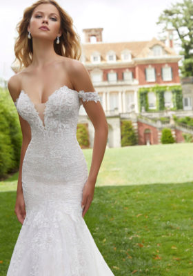 Bridal Shop «Here Comes the Bride», reviews and photos, 190 N Swift Rd, Addison, IL 60101, USA