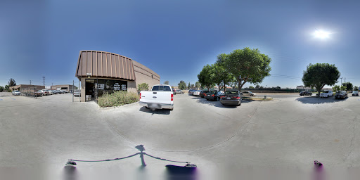Auto Body Shop «H&R Auto Sales Repair And Body Shop», reviews and photos, 220 S Date Ave, Rialto, CA 92376, USA