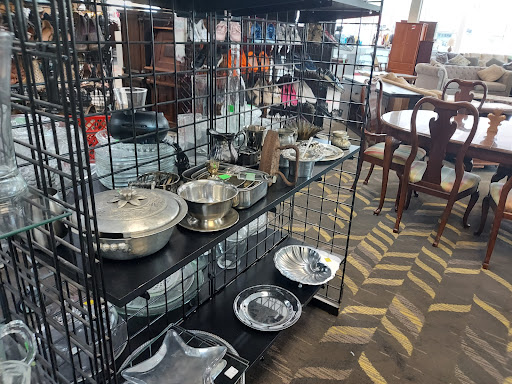 Thrift Store «The Salvation Army Family Store & Donation Center», reviews and photos, 2208 Washington Ave, Houston, TX 77007, USA