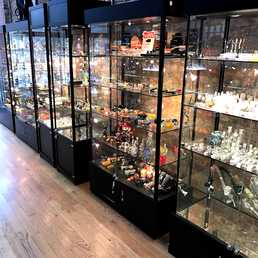 Tobacco Shop «Smoking Buddha Shop», reviews and photos, 972 W 18th, Chicago, IL 60607, USA