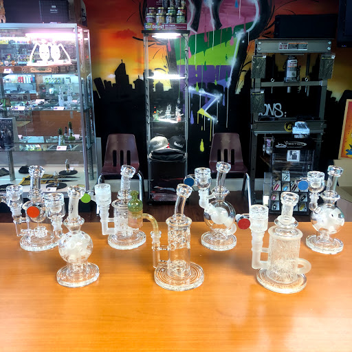 Tobacco Shop «Casa de Cristal Tobacco Shop», reviews and photos, 933 SW 87th Ave, Miami, FL 33174, USA